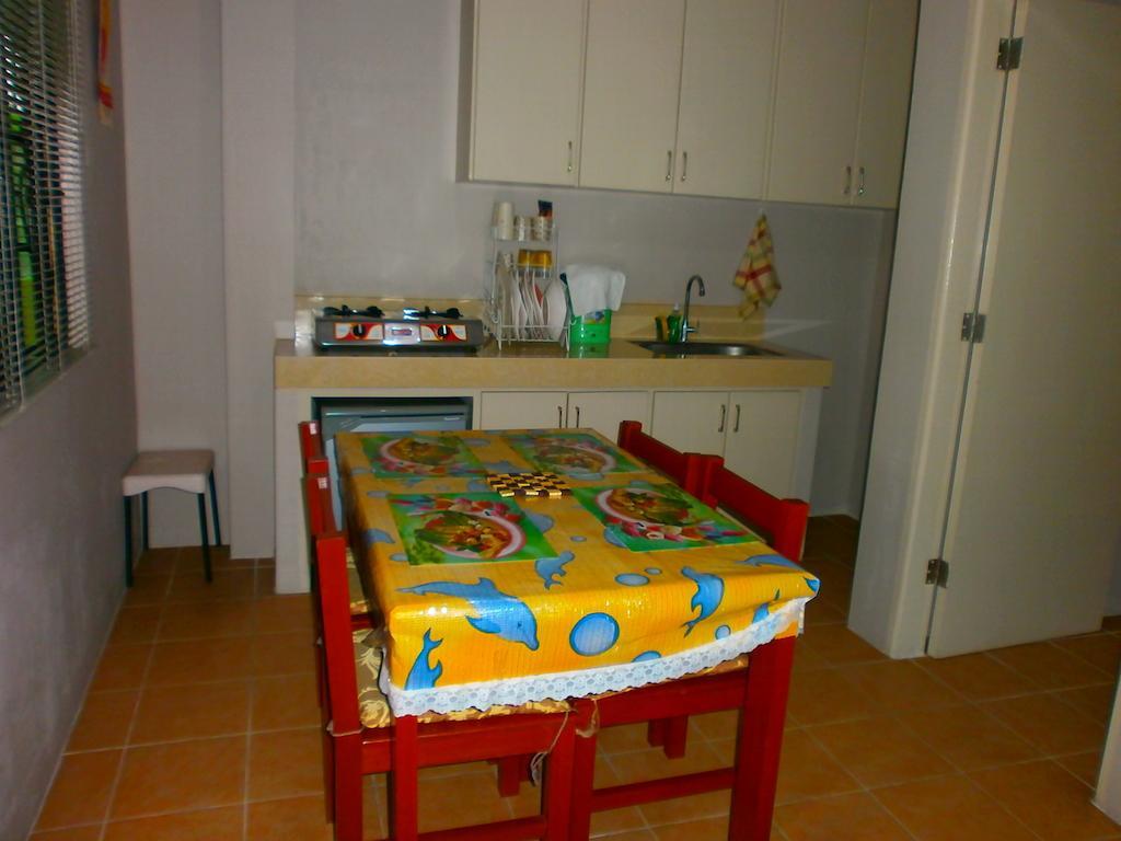 Lyn'S Do Drop Inn Transient House Baguio City Room photo